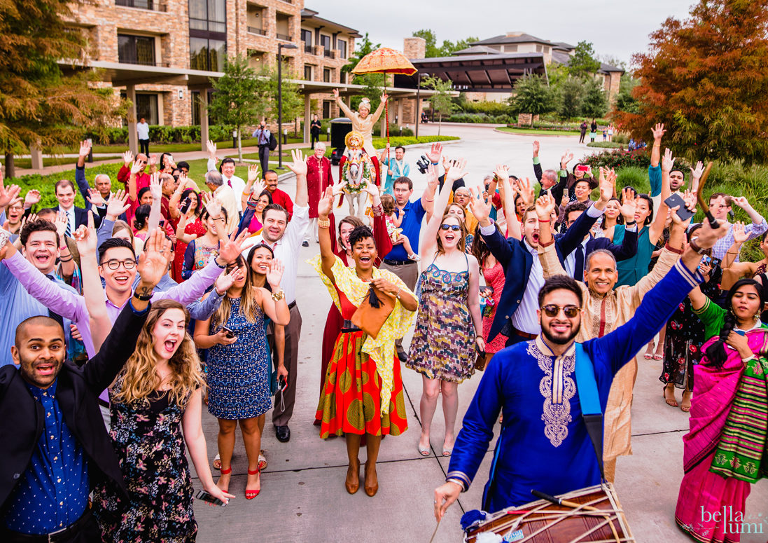 see-how-grooms-can-make-their-baraat-ceremony-epic-texas-wedding